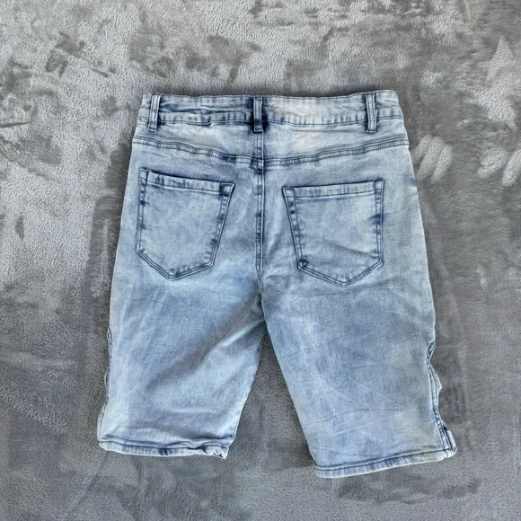 Forever 21 Denim Shorts Womens 28 Light Wash Distressed Y2K Festival Grunge Moto - Picture 7 of 7